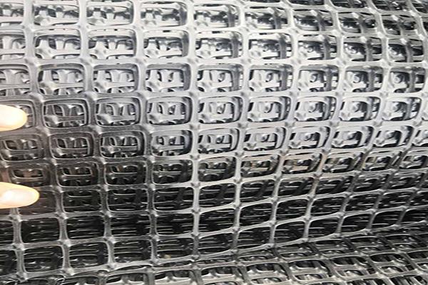 經(jīng)編滌綸土工格柵在水泥路面的作用有哪些呢？  第3張