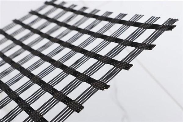 玻纖土工格柵性能解析:了解其特點(diǎn)與優(yōu)勢 第2張