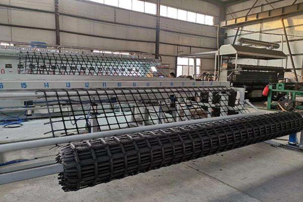 夏季施工對鋼塑土工格柵的影響及解決方案 第2張